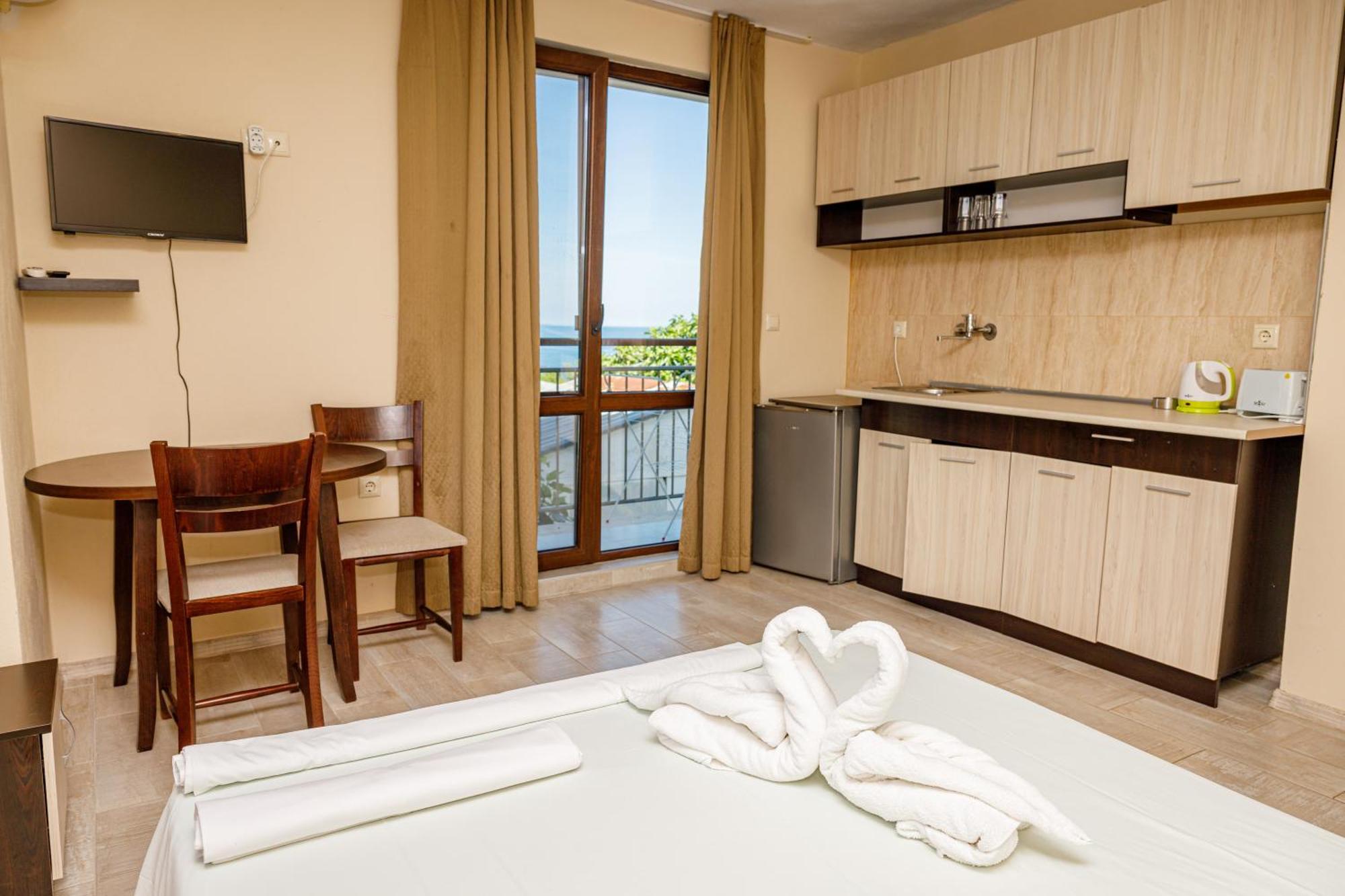 Family Hotel Silitur Ahtopol Esterno foto