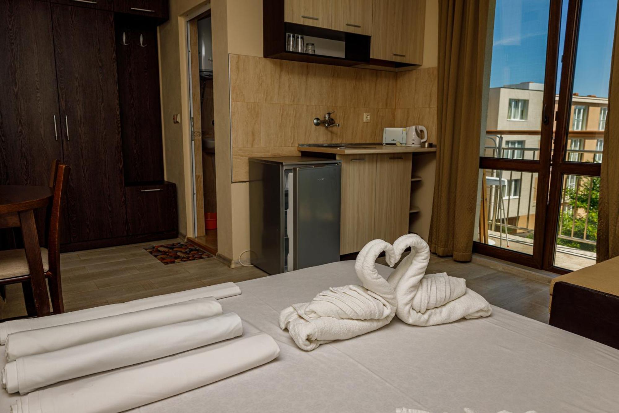 Family Hotel Silitur Ahtopol Esterno foto