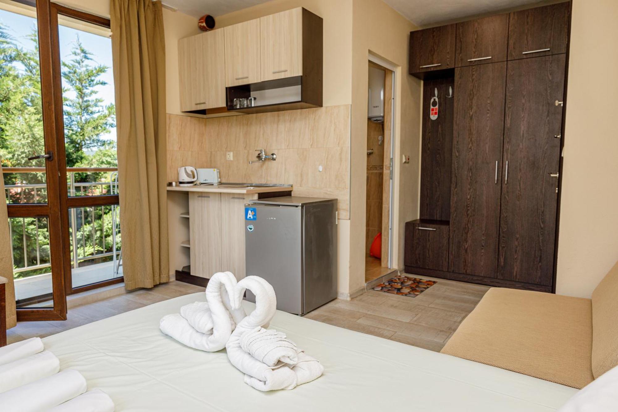 Family Hotel Silitur Ahtopol Esterno foto