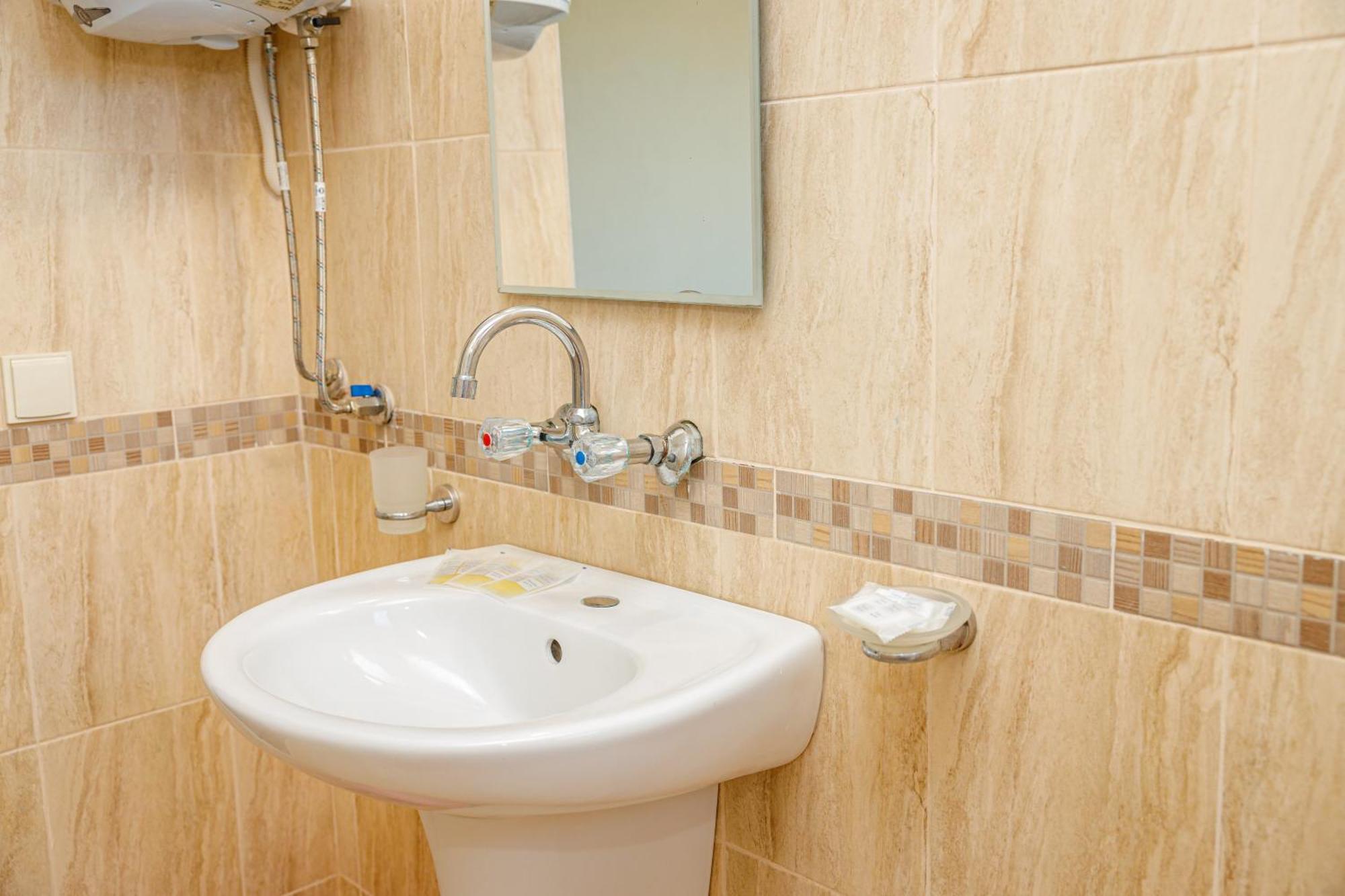 Family Hotel Silitur Ahtopol Esterno foto